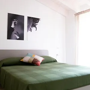 https://regi-apartments.hotelinveneto.com