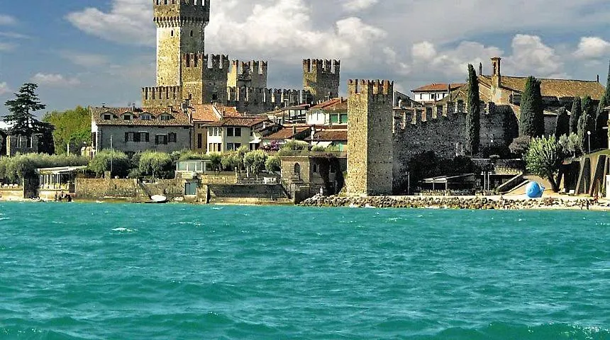 Perla Sirmione Apartment