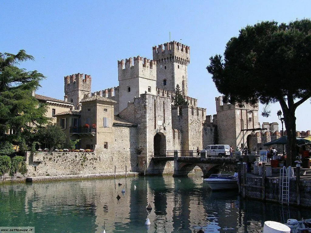 Perla Sirmione Apartment